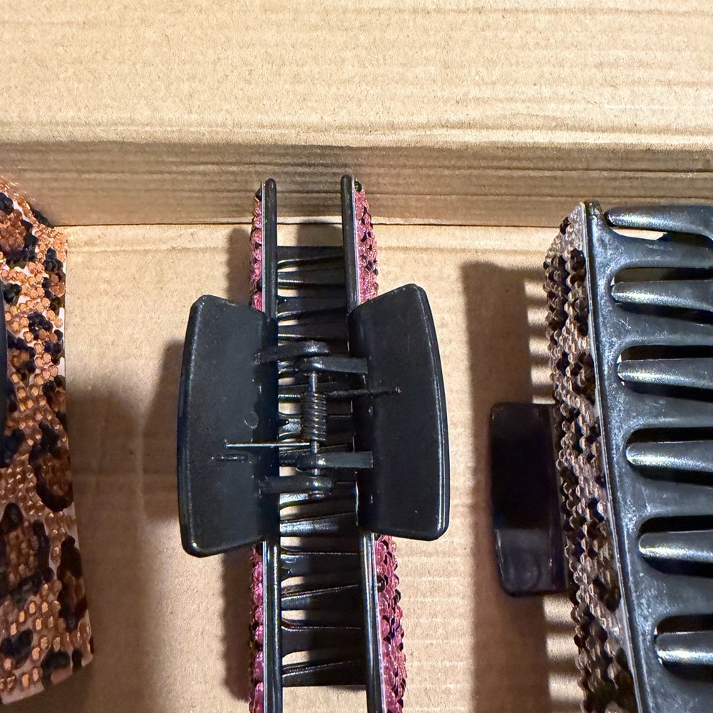 Zebra Print Diamond Art Hair Claw Clip Statement Accessory Sealed - Picture 3 of 3